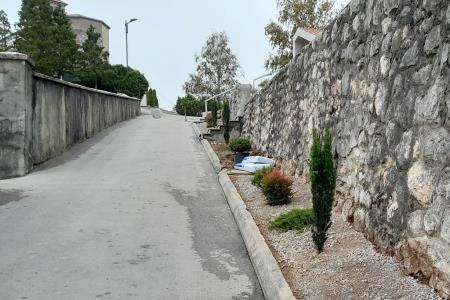 Pokopališče gredica ob cesti